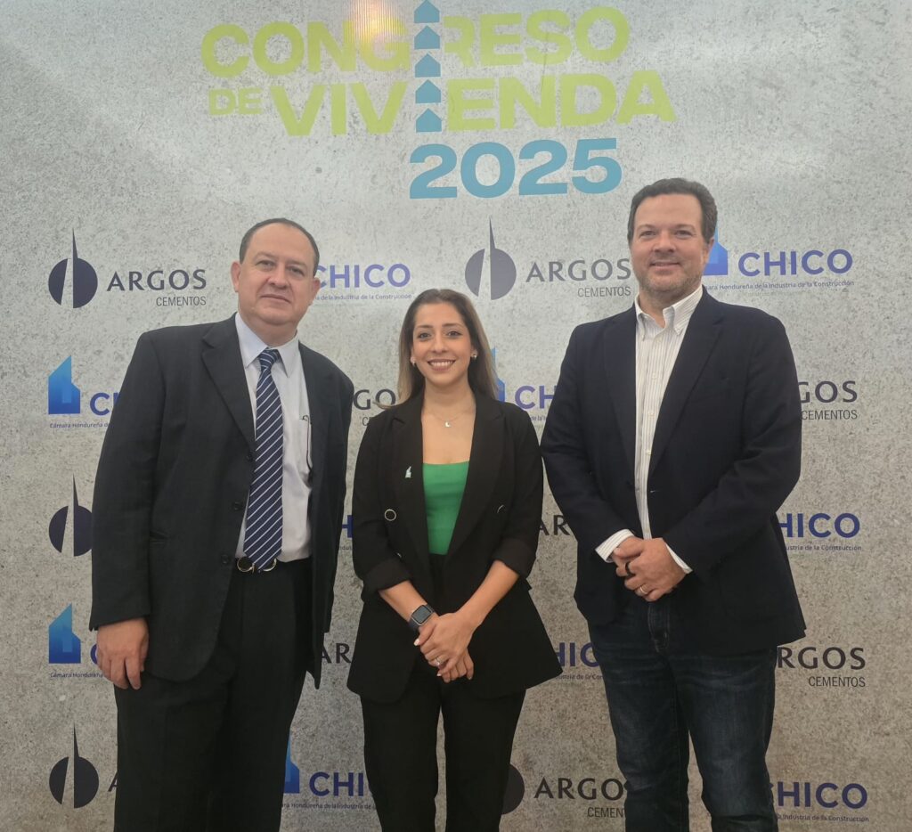 WhatsApp-Image-2025-08-13-at-17.41.52 (1)