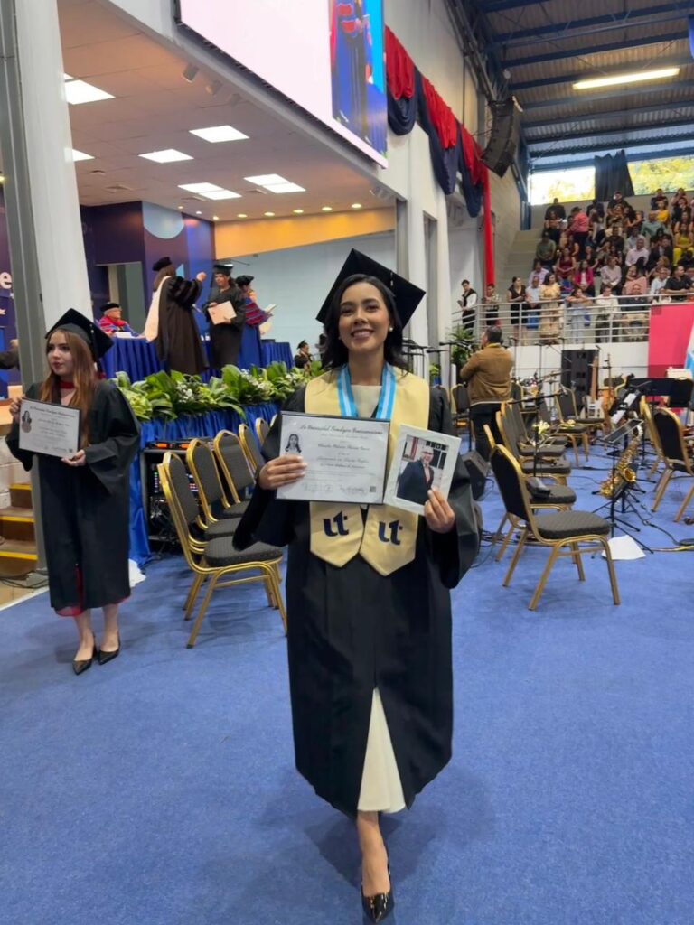 imagen 2 unitec graduacuines