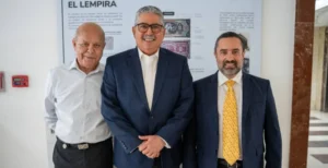 Banco-Atlantida-inaugura-exposicion-permanente-de-numismatica-en-el-centenario-del-Lempira